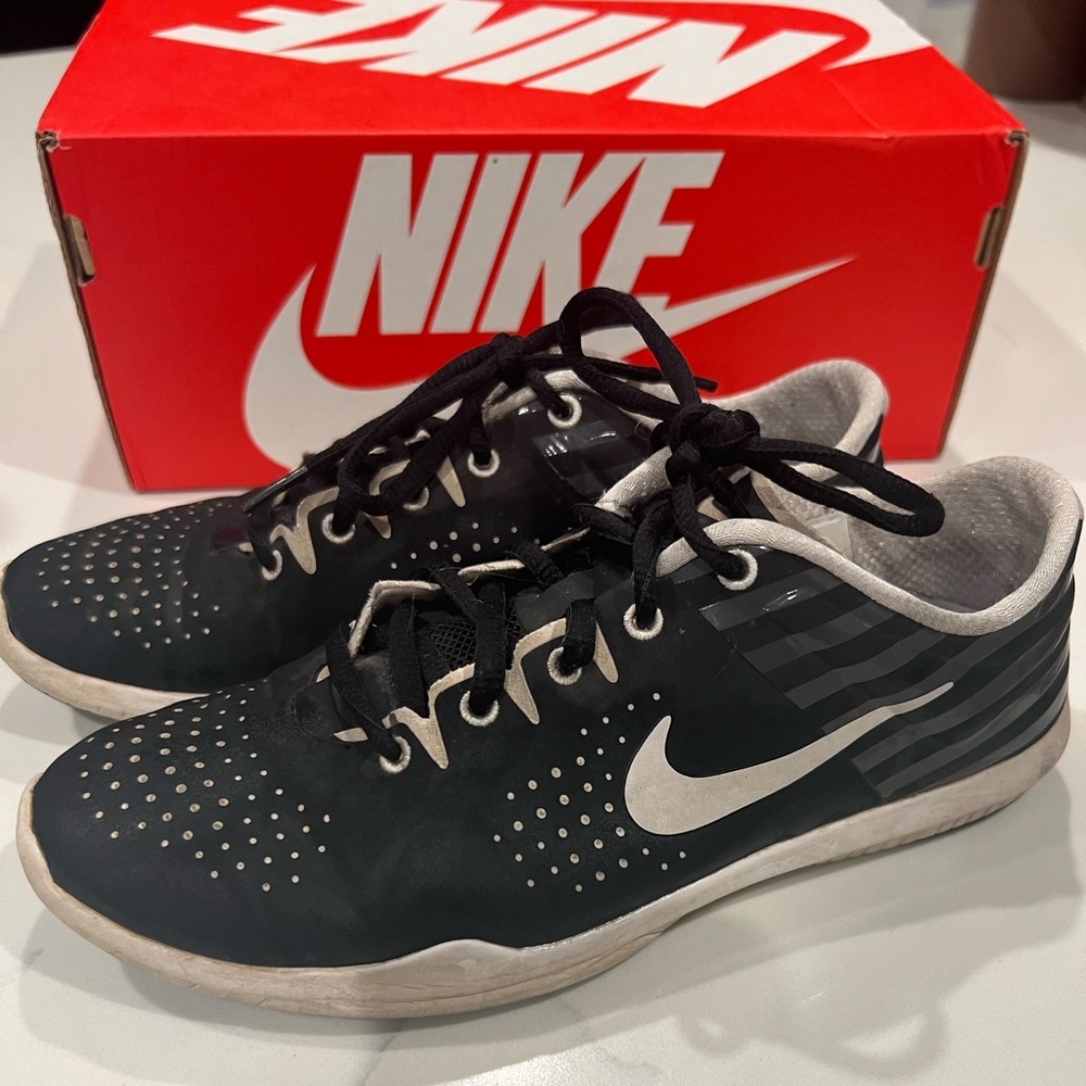 Nike free womans 6